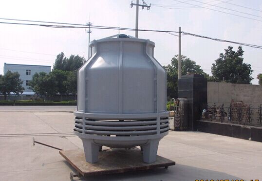 玻璃鋼冷卻塔現(xiàn)場